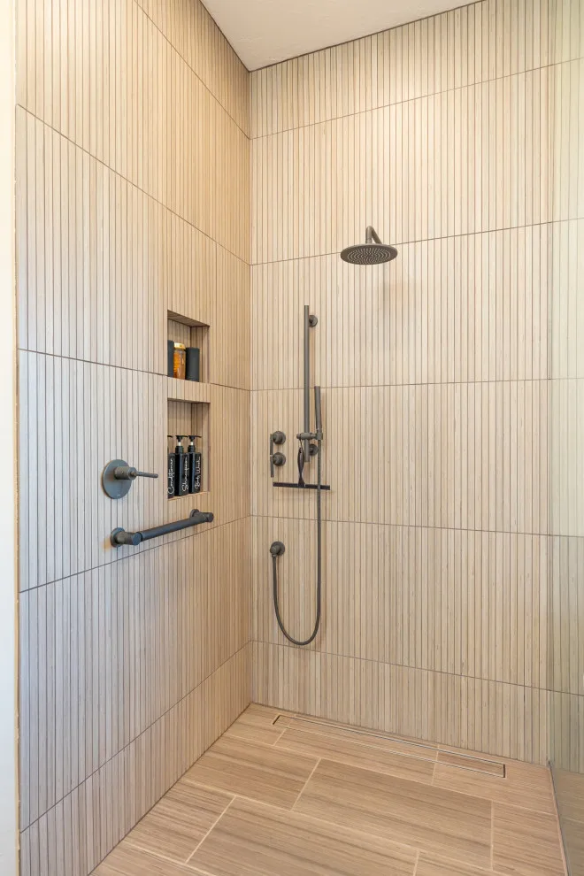 Tucson Foothills Luxury Bathroom by Desert Earth And Wood, LLC - Photo 5