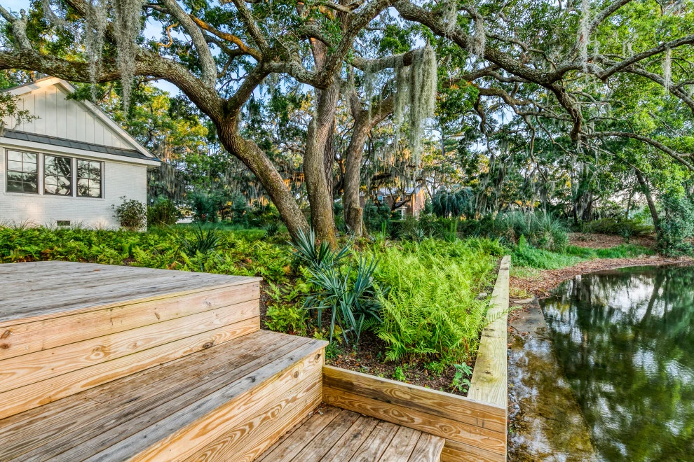 Lakeside Retreat by Remark - Photo 26