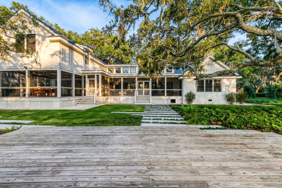 Lakeside Retreat by Remark - Photo 23
