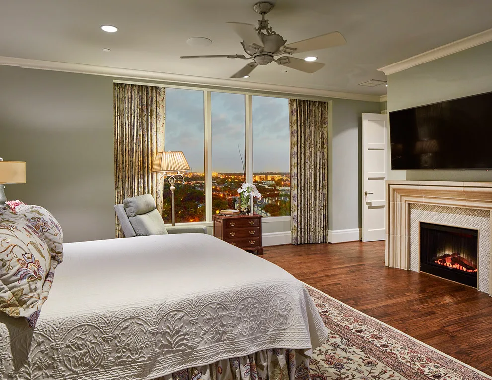 Uptown Apartment by Traver Construction, Inc. - Photo 7