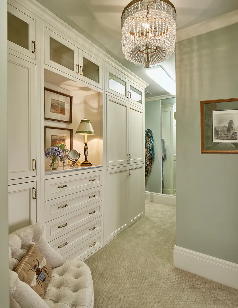 Uptown Apartment by Traver Construction, Inc. - Photo 15