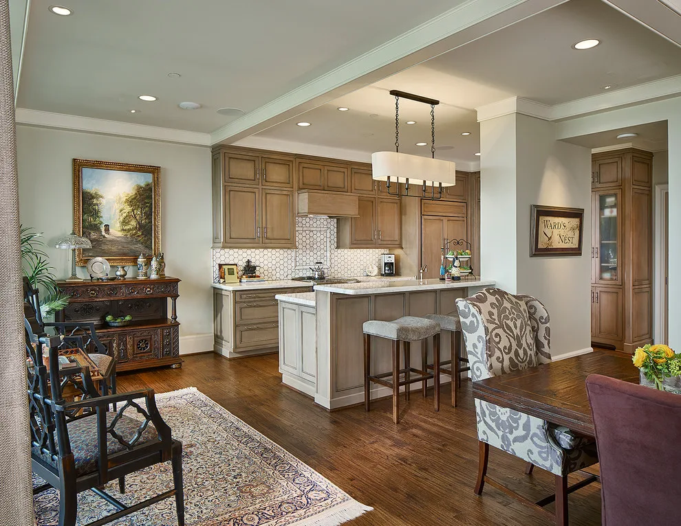 Uptown Apartment by Traver Construction, Inc. - Photo 5