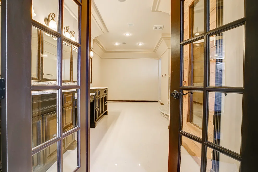 Through Quijano by Bella Vista Custom Homes, Inc. - Photo 8