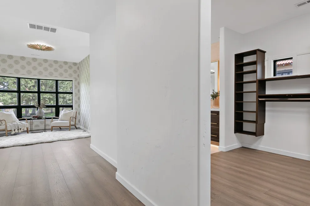 W Summit Bello by Urban Design + Build - Photo 37