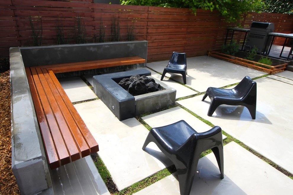 Contemporary Courtyard - (Seattle, WA) by Sage And Stone LLC - Photo 3