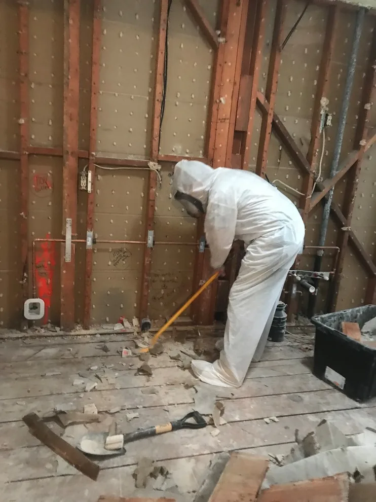 Kitchen Renovation by Construction District Inc. - Photo 15