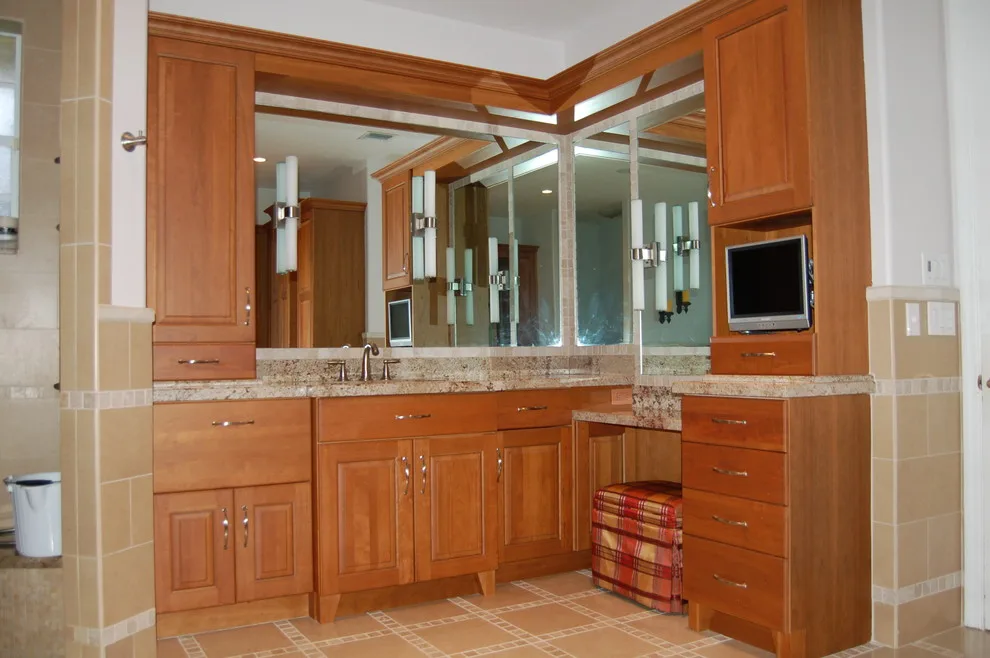 Davie Main Bathroom by Creative Kitchens Of South Florida, Inc. - Photo 4