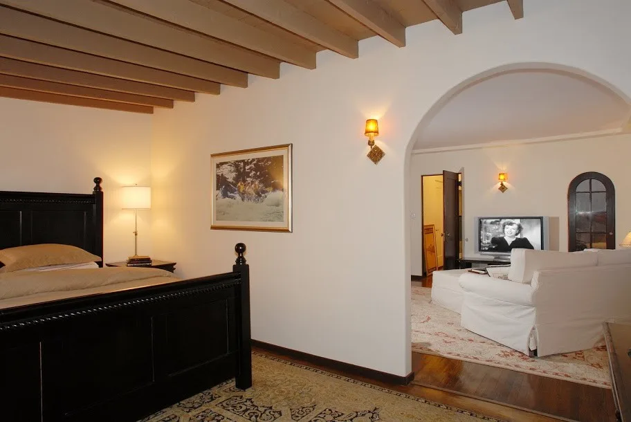 Los Angeles Deronda Initiative by Architectural Fine Finishes Dba Property Partners - Photo 13