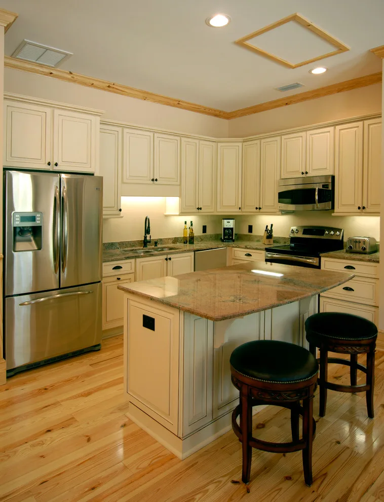 Tallahassee's Designers Selection by Kitch-Encounters - Photo 3