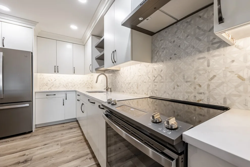 Doris and Charlie's Condo Culinary Space by TRS Designs, Inc (Kitchens, Baths, & More) - Photo 16