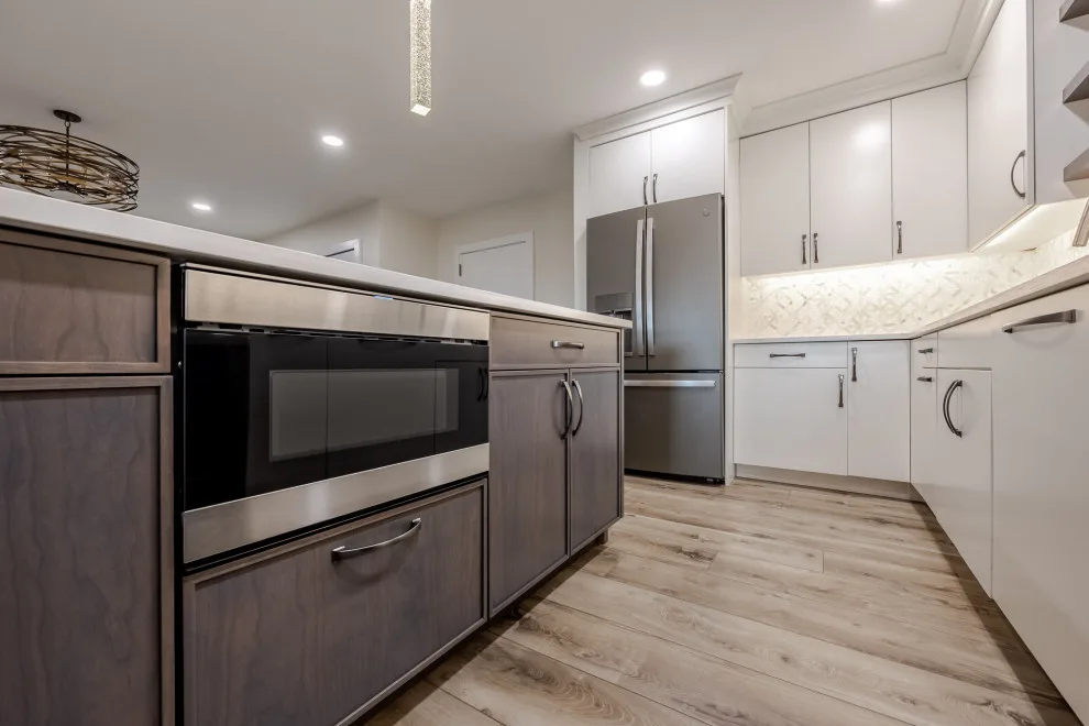 Doris and Charlie's Condo Culinary Space by TRS Designs, Inc (Kitchens, Baths, & More) - Photo 10