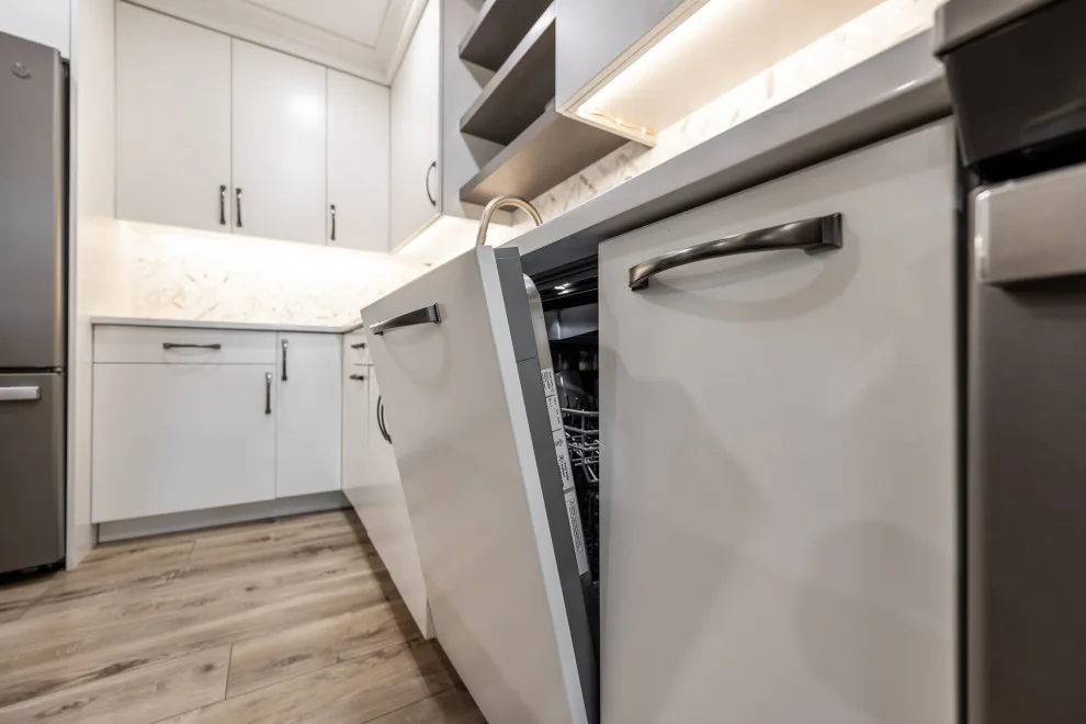 Doris and Charlie's Condo Culinary Space by TRS Designs, Inc (Kitchens, Baths, & More) - Photo 21