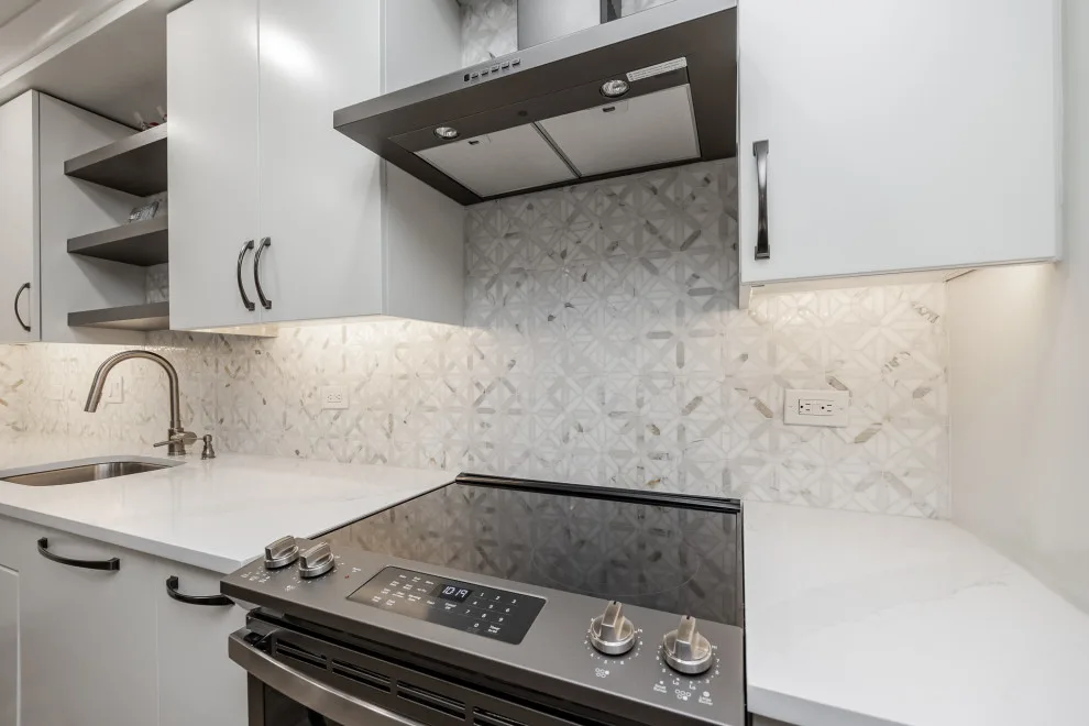 Doris and Charlie's Condo Culinary Space by TRS Designs, Inc (Kitchens, Baths, & More) - Photo 5