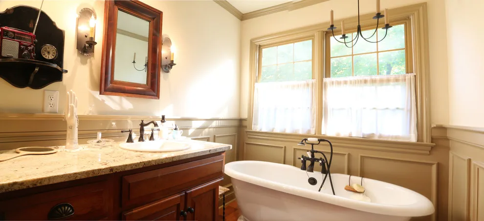 Dublin Main Bathroom by Al Deen - Photo 2