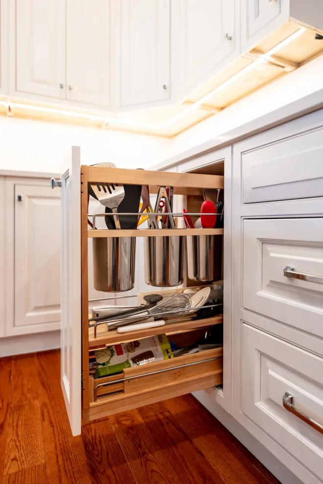 Brentwood Kitchen Transformation: Before and After by Spring Hill Design And Woodcraft - Photo 15