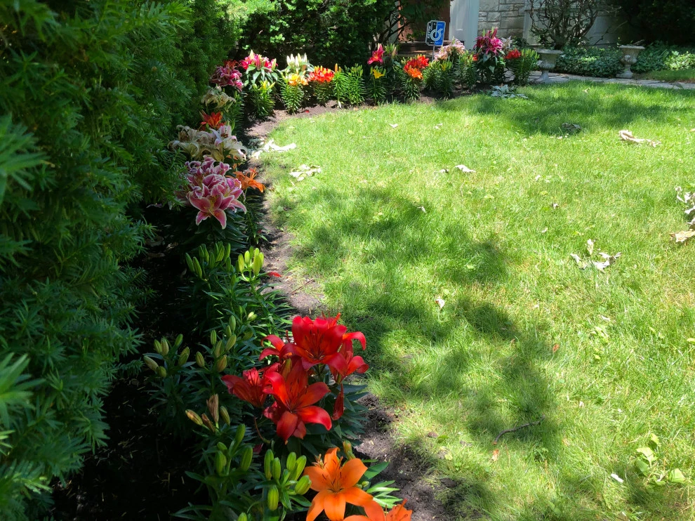 Landscaping by Sylvia's Landscaping Company, LLC - Photo 4