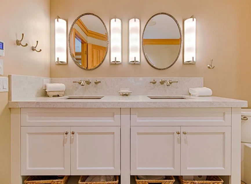 Fernan Lake Guest Bathroom by De Tomes - Photo 5