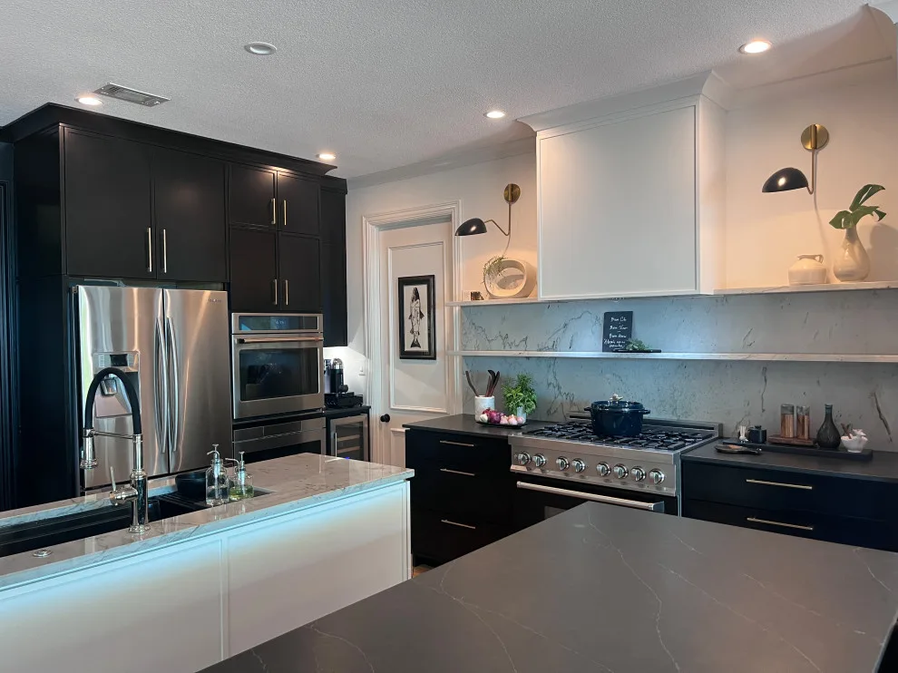 Contemporary City Chef's Kitchen by Decor Muse - Photo 17