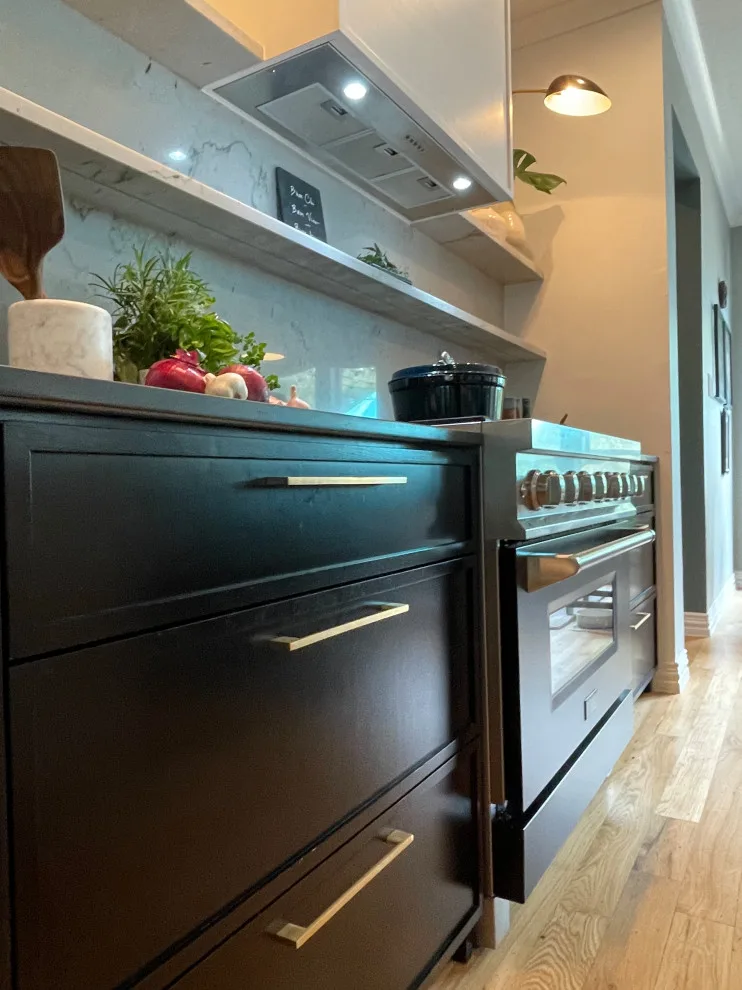 Contemporary City Chef's Kitchen by Decor Muse - Photo 14