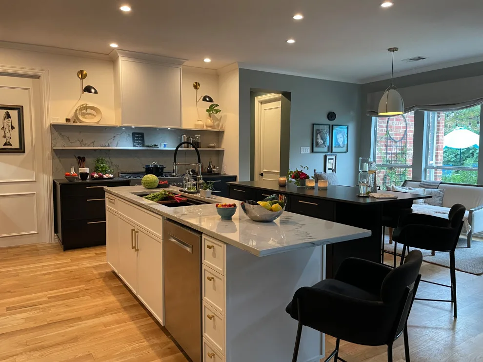 Contemporary City Chef's Kitchen by Decor Muse - Photo 18
