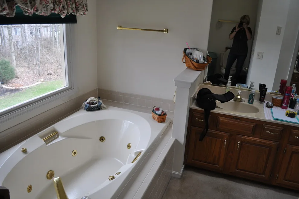 Transforming Dated into Glamorous - Master Retreat by Envision - Photo 3