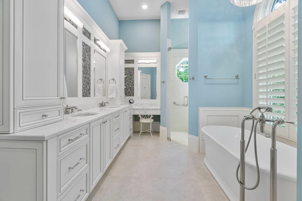 Complete Residence in The Colony by DaVinci Kitchens, Bath, & Cabinetry - Photo 18