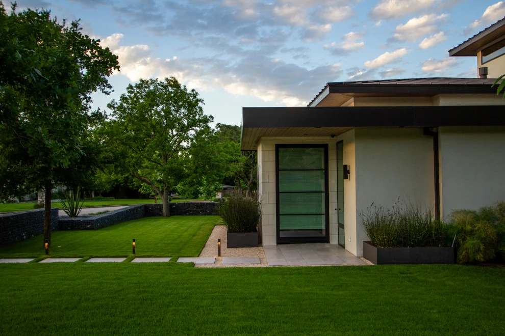 Austin Residence 4 by The Garden Design Studio - Photo 9