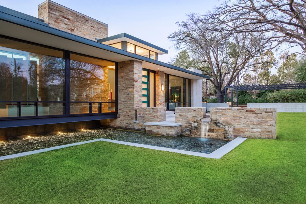 Sunnybrook Residence by The Garden Design Studio - Photo 3