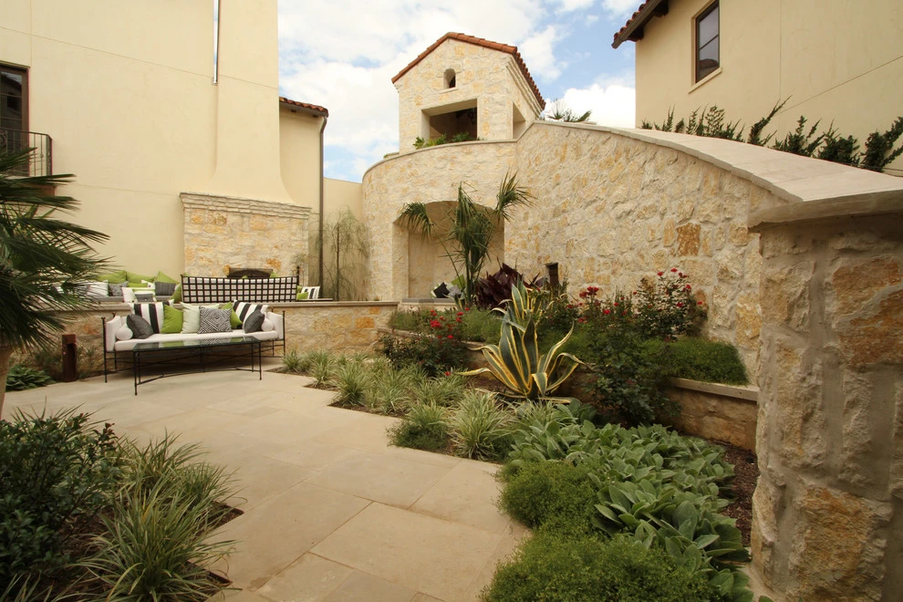 Horseshoe Bay Residence 1 by The Garden Design Studio - Photo 17