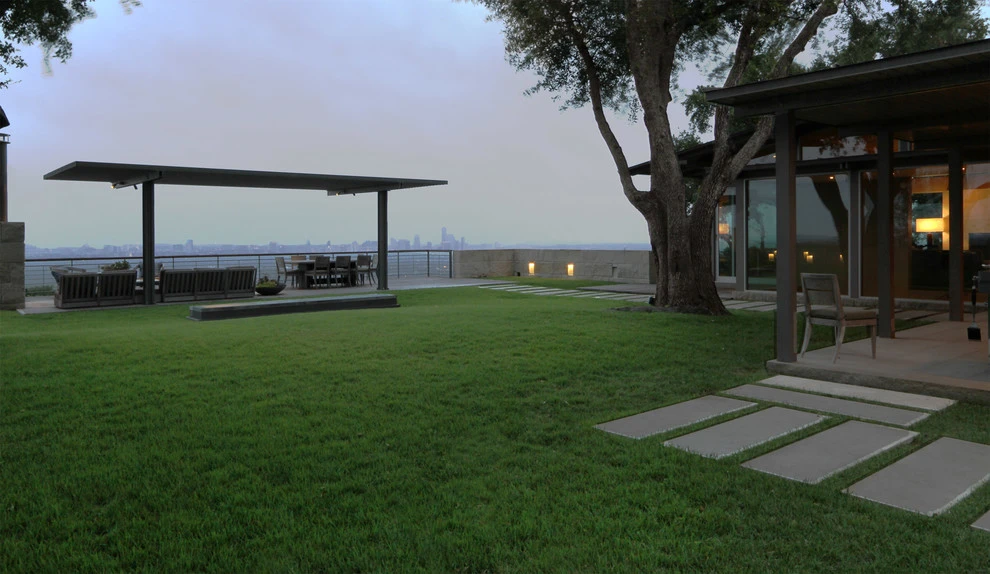 Austin Residence 2 by The Garden Design Studio - Photo 2