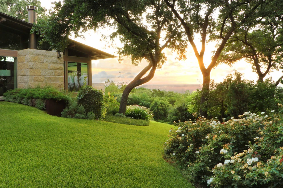 Austin Residence 2 by The Garden Design Studio - Photo 9
