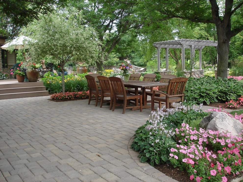 Outdoor Living Spaces by Sargent's Gardens - Photo 7