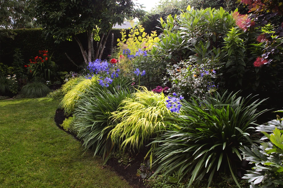 Portland, Oregon Tropical Garden Design by The White Pear LLC, Design & Build - Photo 3