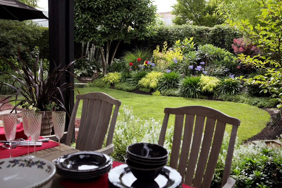 Portland, Oregon Tropical Garden Design by The White Pear LLC, Design & Build - Photo 5