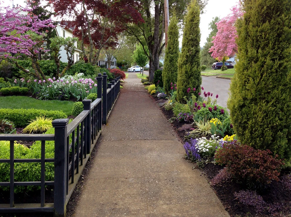 Portland, Oregon Cottage Style Garden Design by The White Pear LLC, Design & Build - Photo 3