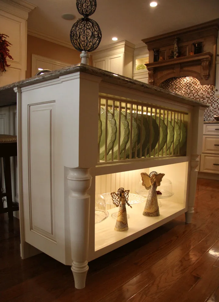 Welcoming Traditions by Robison Kitchen And Home - Photo 9