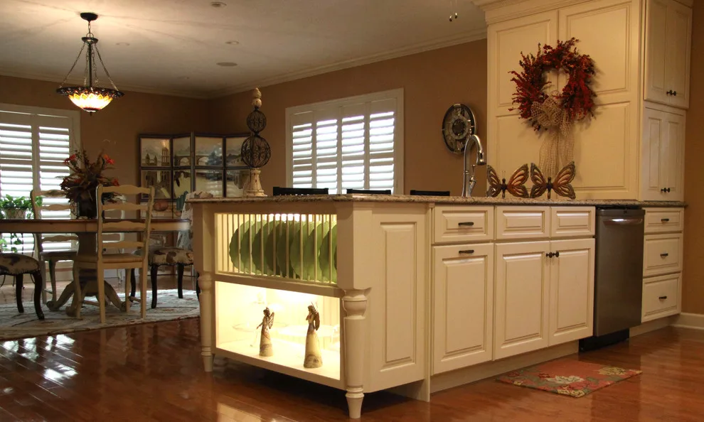 Welcoming Traditions by Robison Kitchen And Home - Photo 8