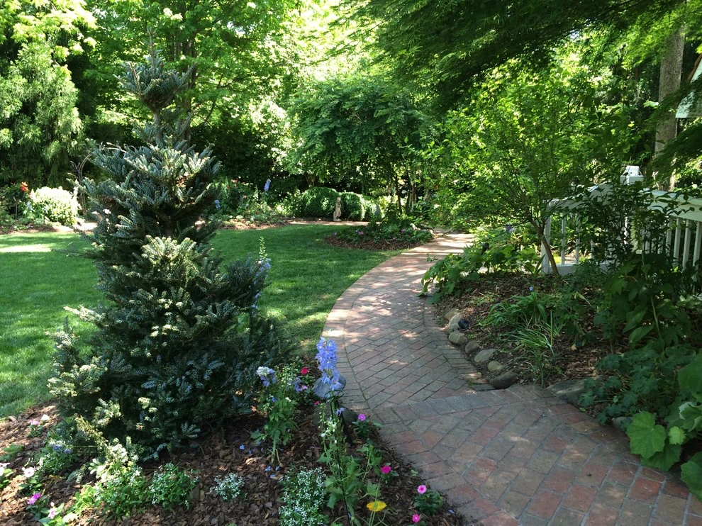 Tilting Windmill Landscape Design - Photo 2