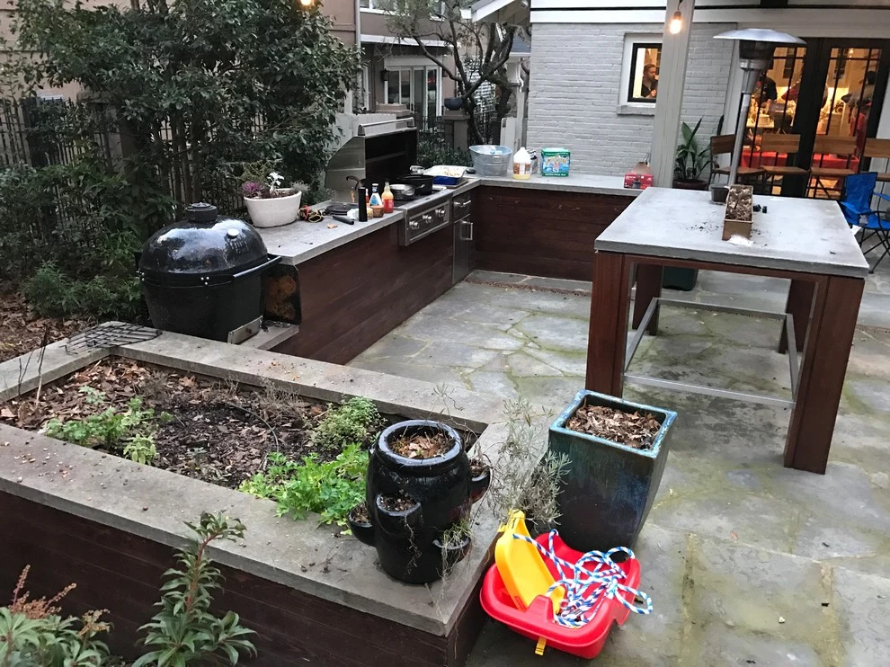 Contemporary Patio in Atlanta, GA by Tilting Windmill Landscape Design - Photo 2