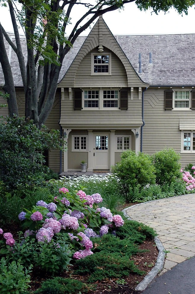 Summer Retreat by Timothy Lee Landscape Design - Photo 2