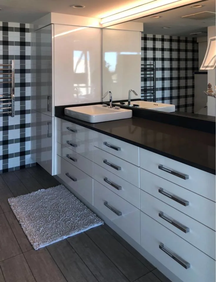 Iowa High-rise Master Bathroom by Mark Russo Kitchen And Bath Design - Photo 3