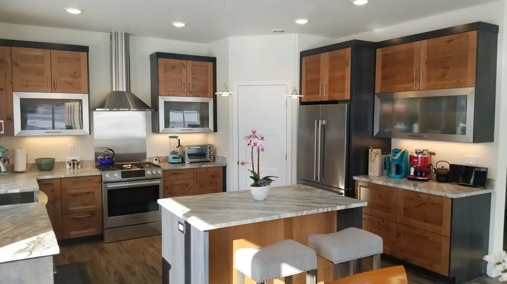 Modern Home on the Hillside Mountain by Jamie Tamanaha With Florcraft Carpet One - Photo 32