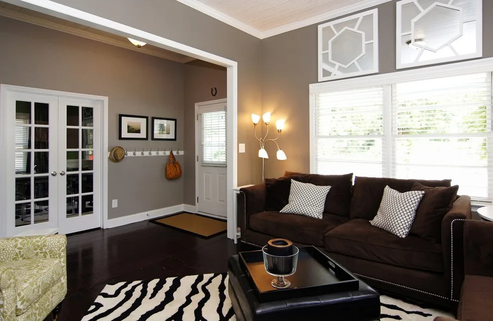 Modernizing a Historic Cottage Decor by Lisa Stewart Design - Photo 5