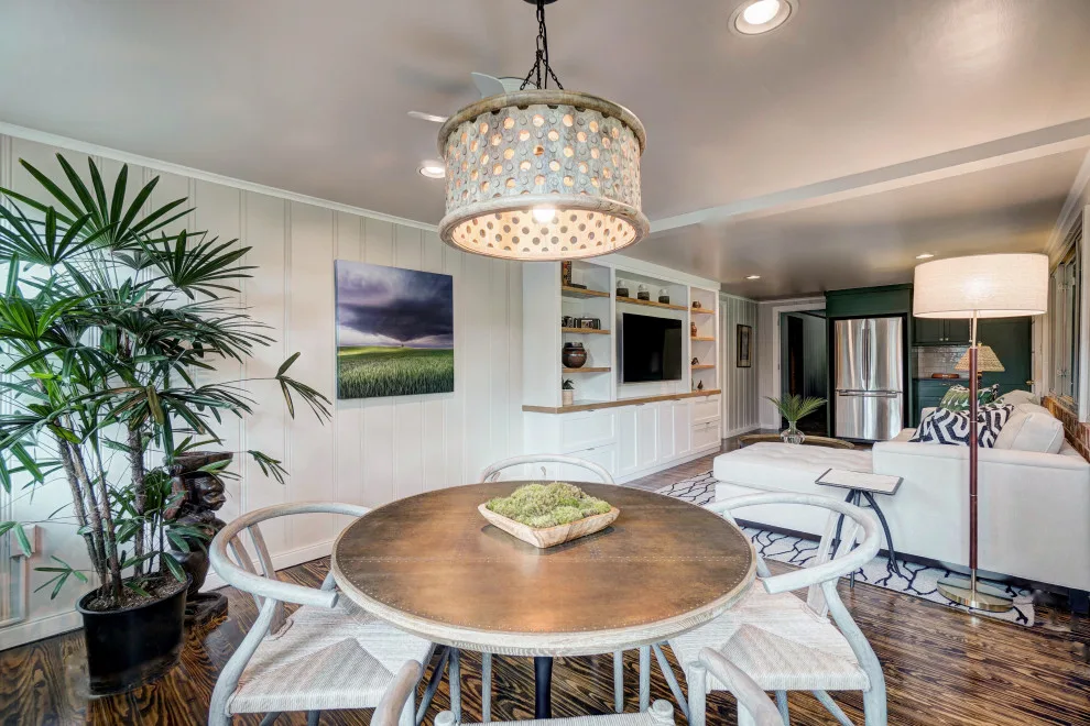 Horseshoe Road Interior Decor by Design Directions - Photo 7