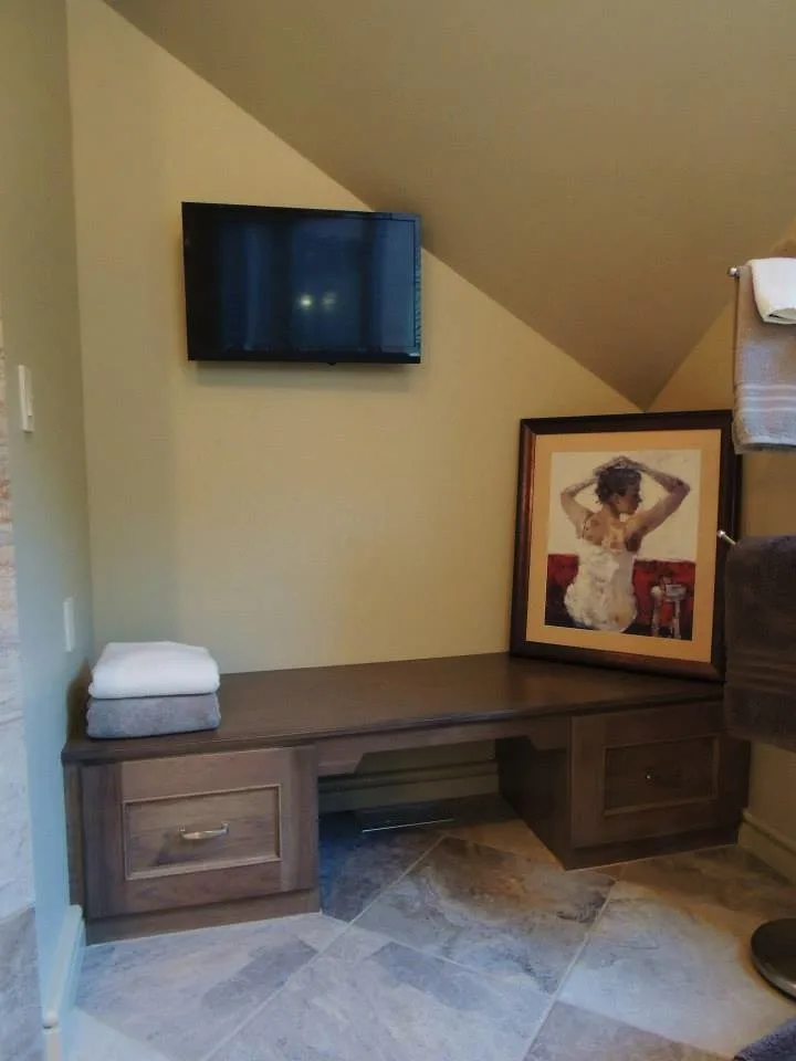 Jackson Restroom by Pamela Frederick - The Kitchen Shop - Photo 8