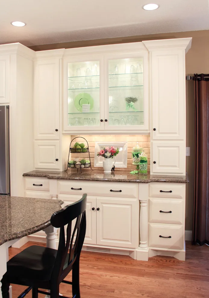 Jasper's Culinary Renovation by Westwind Woodworkers Inc. - Photo 4