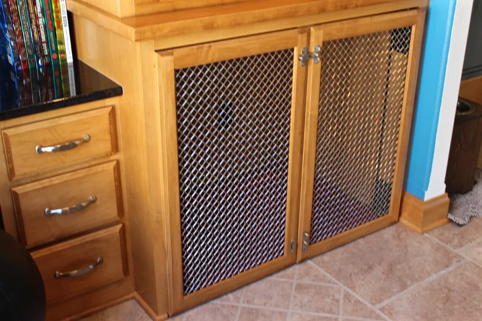Dog kennel storage unit by Frontier Craftsmen - Photo 2