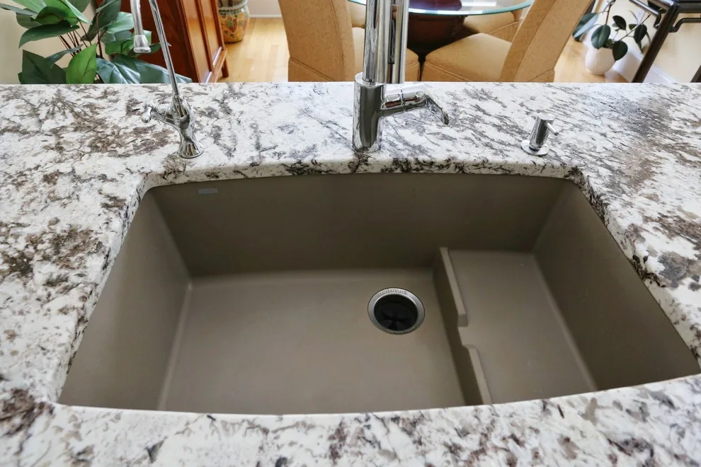 Traditional Kitchen and Bath Renovation by Lisa Stewart Design - Photo 2
