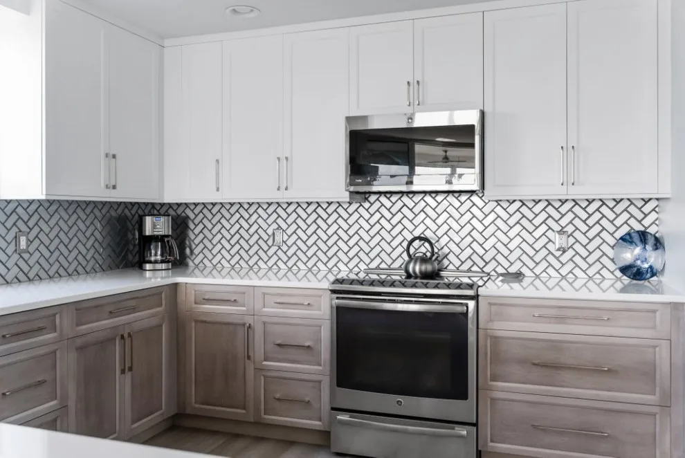 West Bay Kitchen Renovation by DaVinci Kitchens, Bath, & Cabinetry - Photo 10