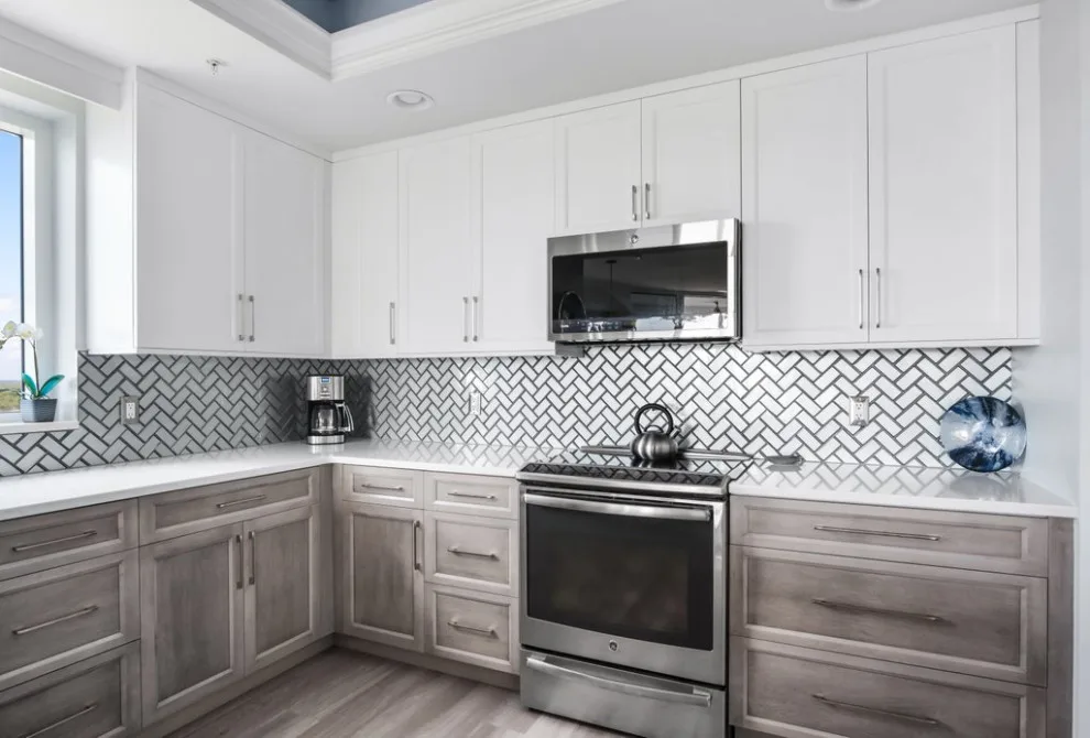 West Bay Kitchen Renovation by DaVinci Kitchens, Bath, & Cabinetry - Photo 12